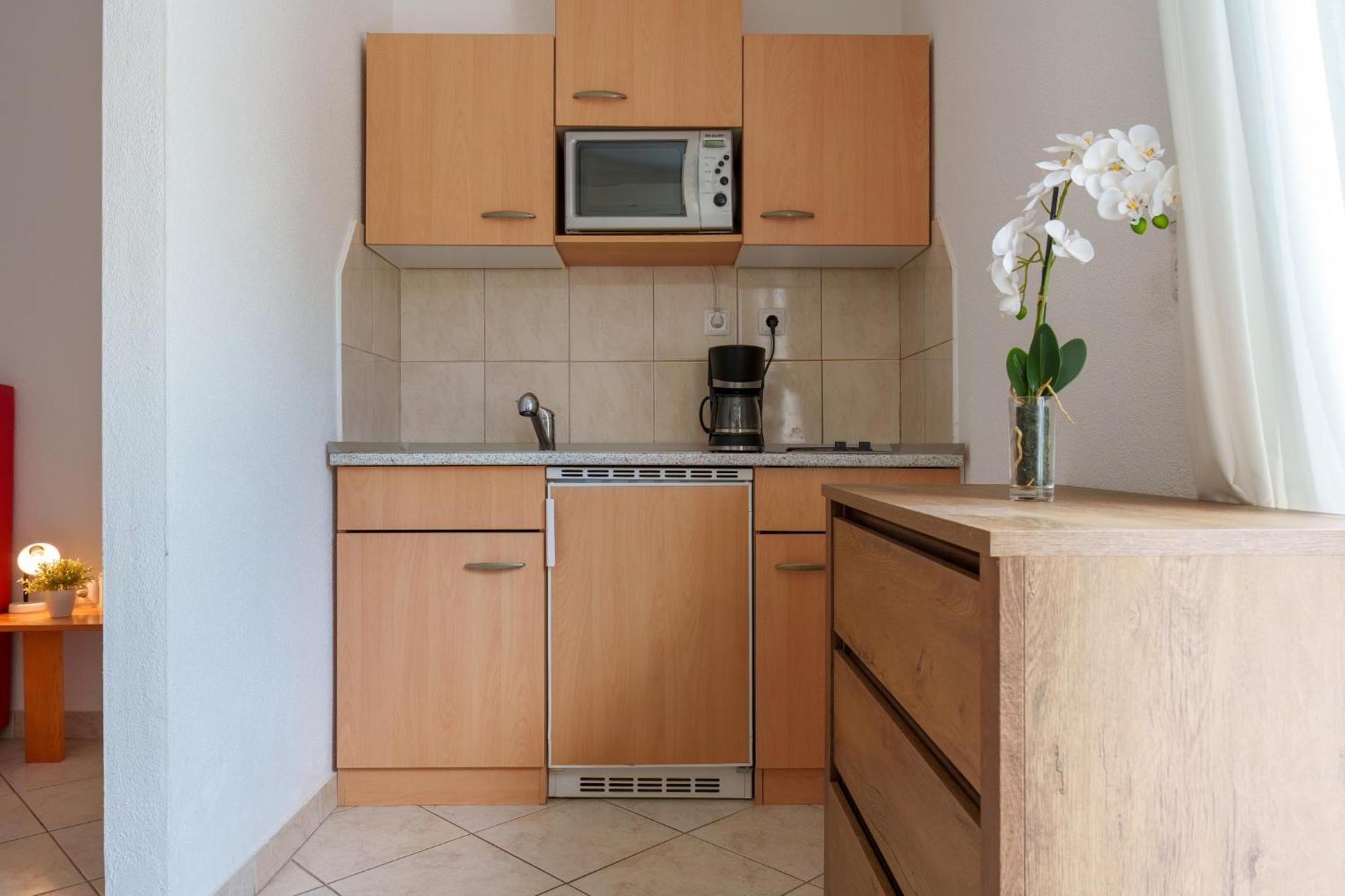 Studios Ruza Baška Voda Εξωτερικό φωτογραφία